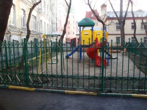 Забор на детскую площадку 62 метра фото под ключ